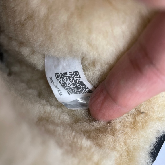 Ugg Classic Short Boots Womens Size 6 Black Cosmos Sequin Spark Shearling Lined - Picture 9 of 12